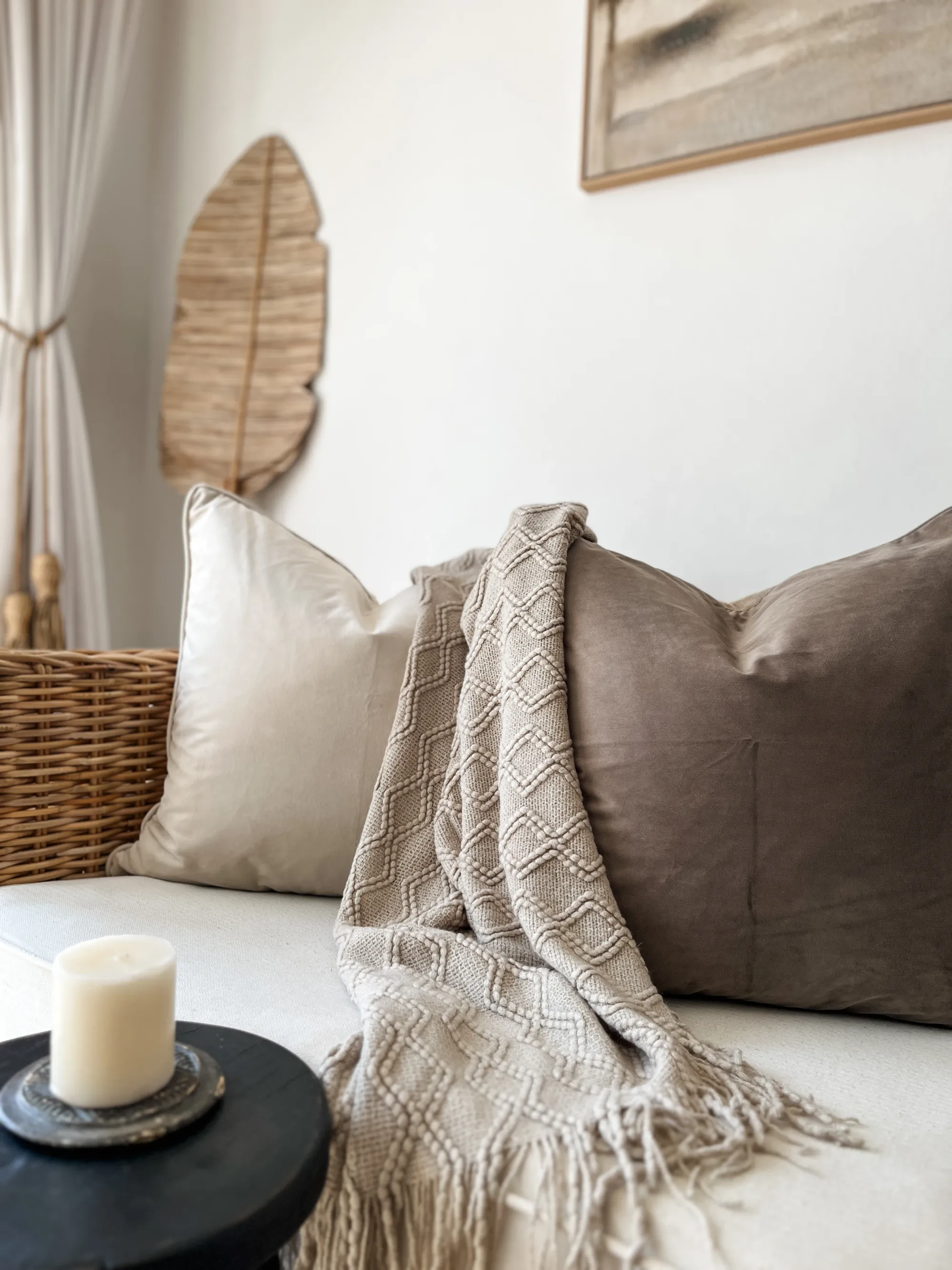 INTERIOR INSPIRATION USING NEUTRALS & TEXTURES
