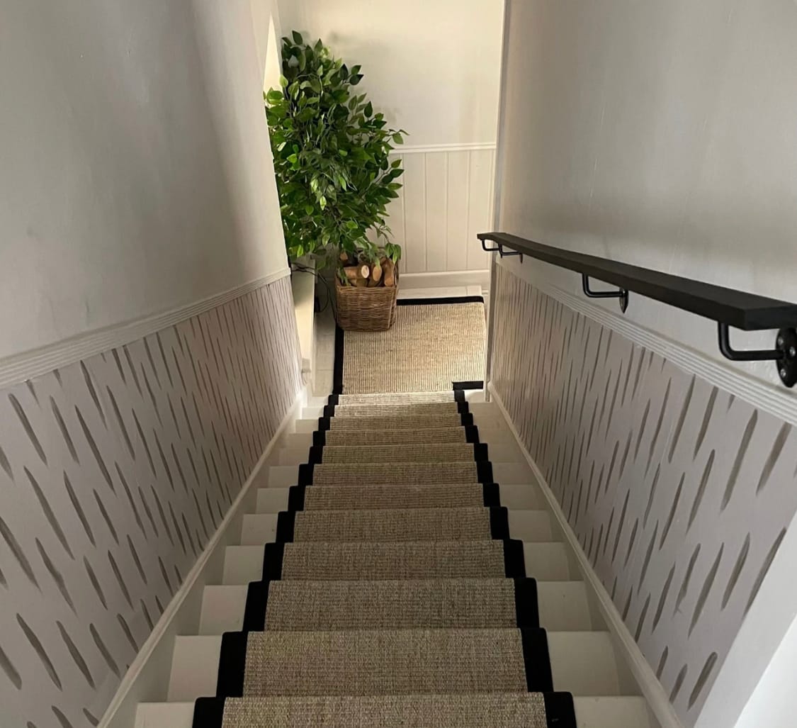 Budget stair handrail tutorial