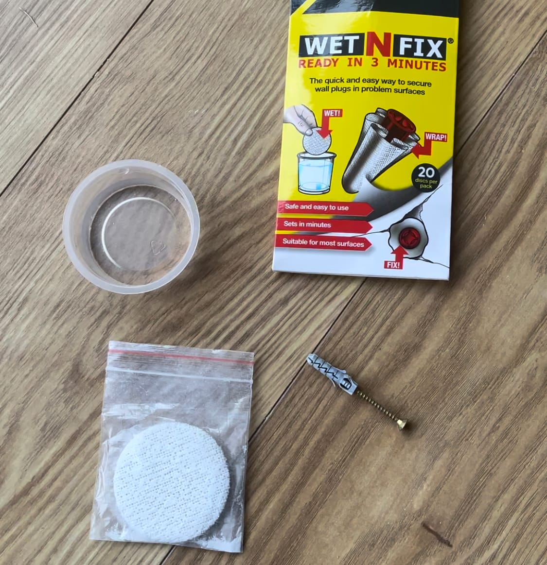A review of Wet 'n' Fix repair pads for loose rawl plugs