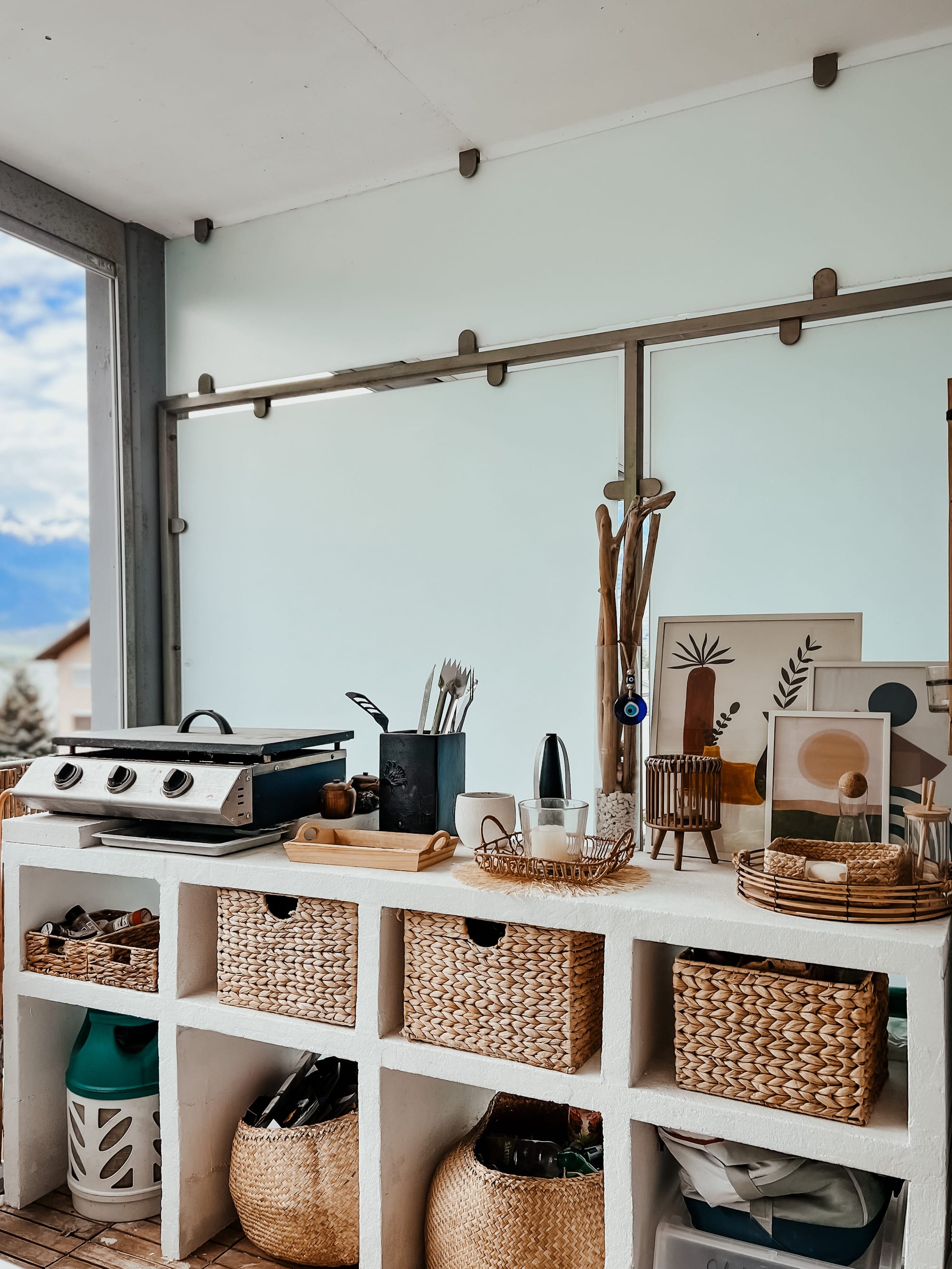 Outdoor kitchen diy with cellular concrete